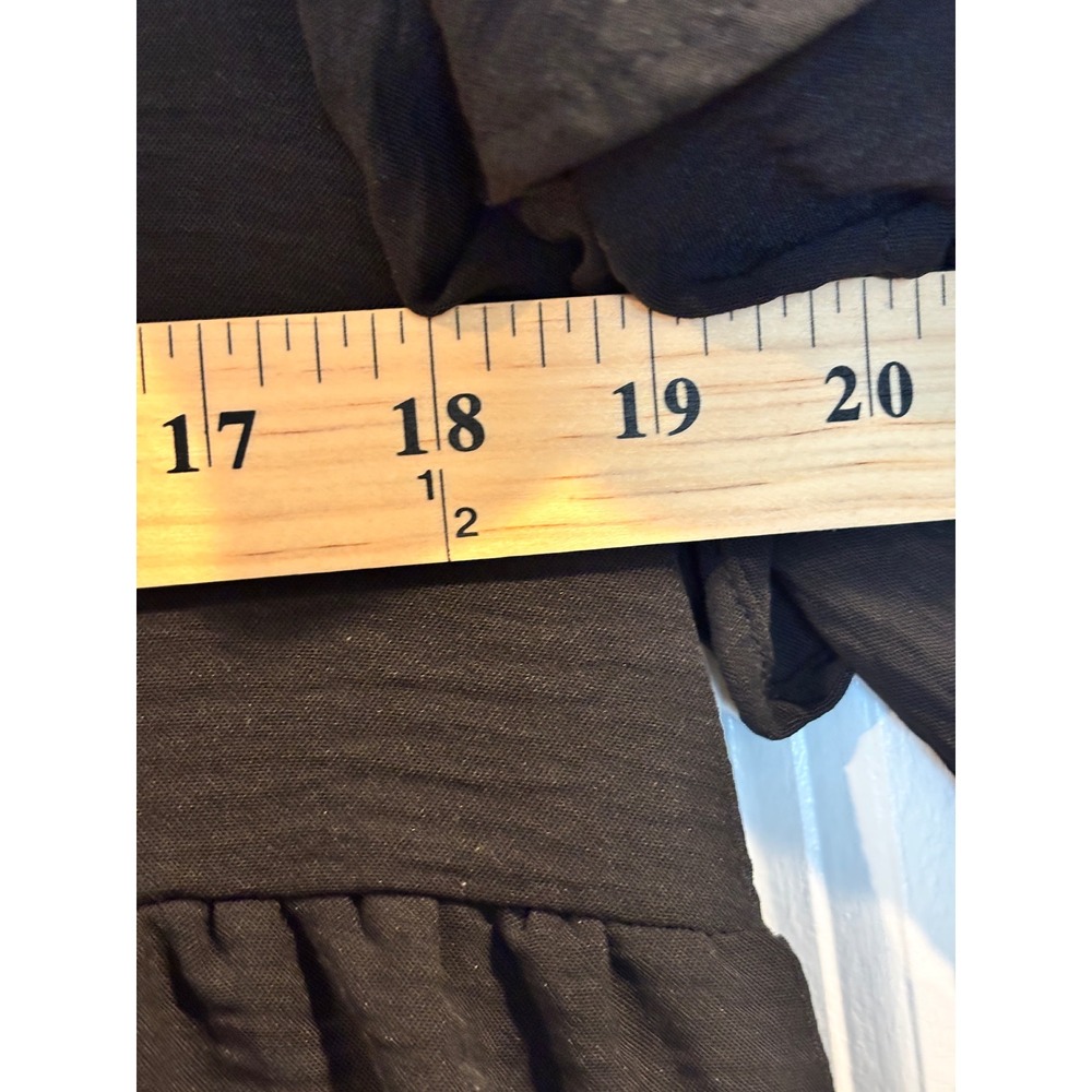 Zenana Black Tiered Ruffle Babydoll Tunic Top Short Flutter Sleeve M Boho - Picture 4 of 7